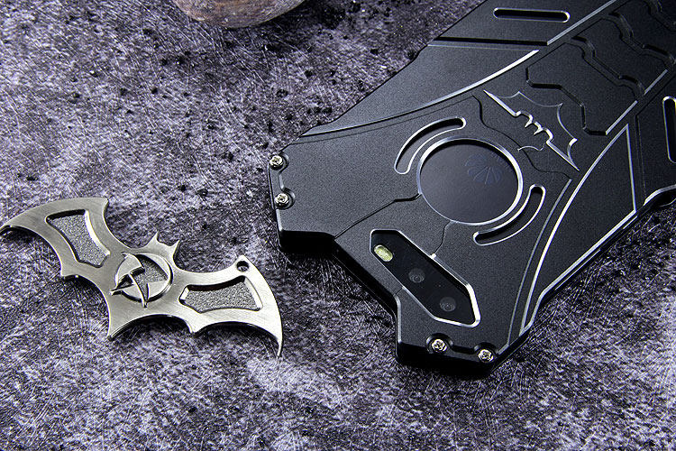 R-Just Batman Shockproof Aluminum Shell Metal Case with Custom Batarang Stent for Huawei P10 & Huawei P10 Plus