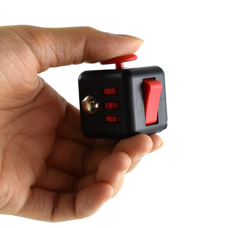 MYSPORTS Decompression Magic Cube Decompression Dice Second Generation Venting Sieves Fingers Relax Fingertips Gift Magic Square Toys