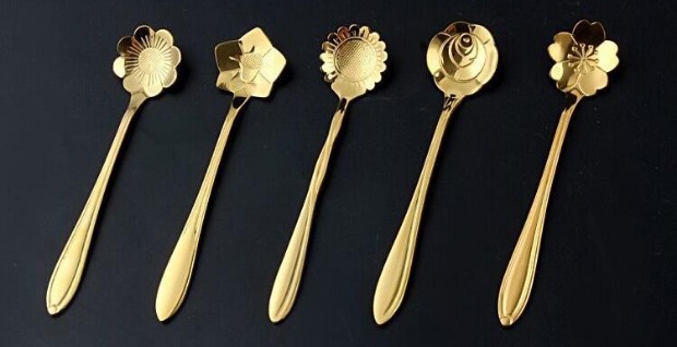 Sáng tạo thép không gỉ Sakura Spoon Golden Flower Spoon Món tráng miệng Ice Cream Muỗng cà phê tinh tế Quà tặng dao kéo - Đồ ăn tối bộ chén dĩa cao cấp