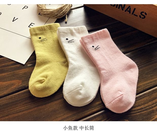 Quần sơ sinh nam nữ vớ bé mùa xuân và mùa thu mùa đông vớ cotton ống rộng miệng bốn mùa 0-1 tuổi 3 tháng quần tất len không bàn