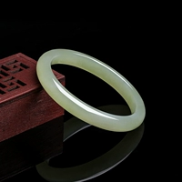 Китайская зеленая нефритовая классическая модель (диаметр браслета составляет около 10,3 мм)