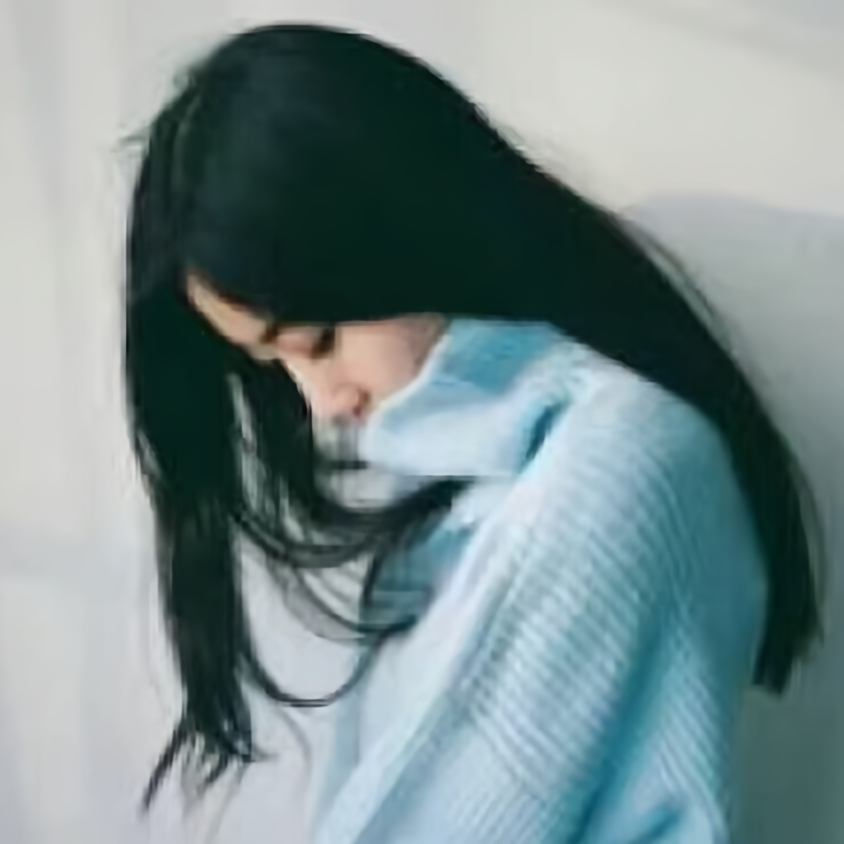 小小的女装的LOGO