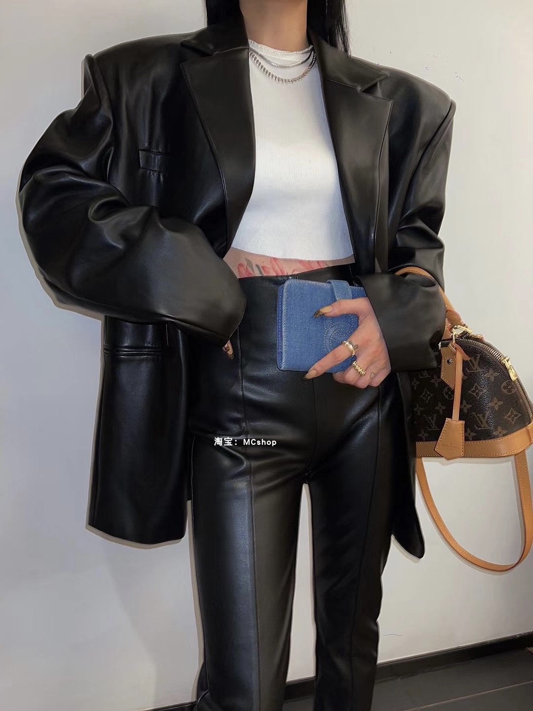 2022 Korean spring and autumn new fashionable two-button design boyfriend style leather jacket suit medium and long version trendy women