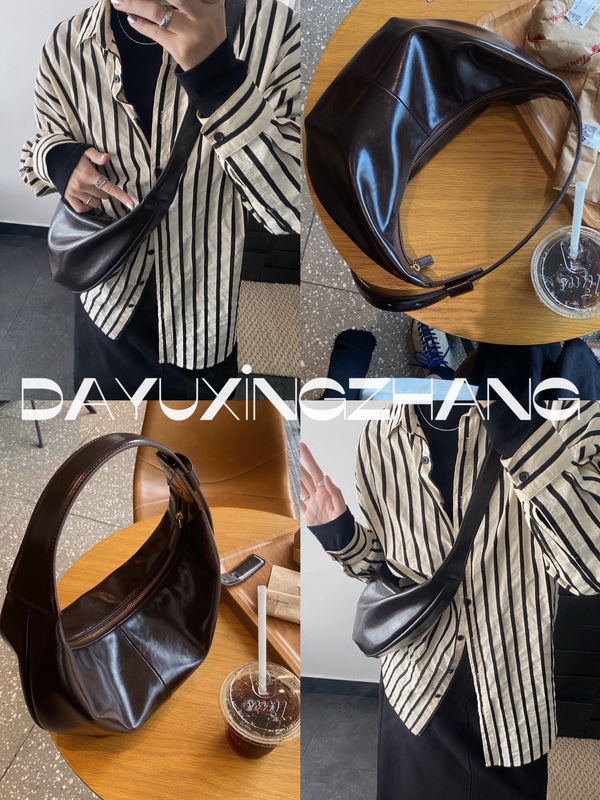 Daewoo, Whose Surname Is Zhang, Has a High-Street Fashionable Waxed Leather Dumpling Bag with an Extended Shoulder Strap
