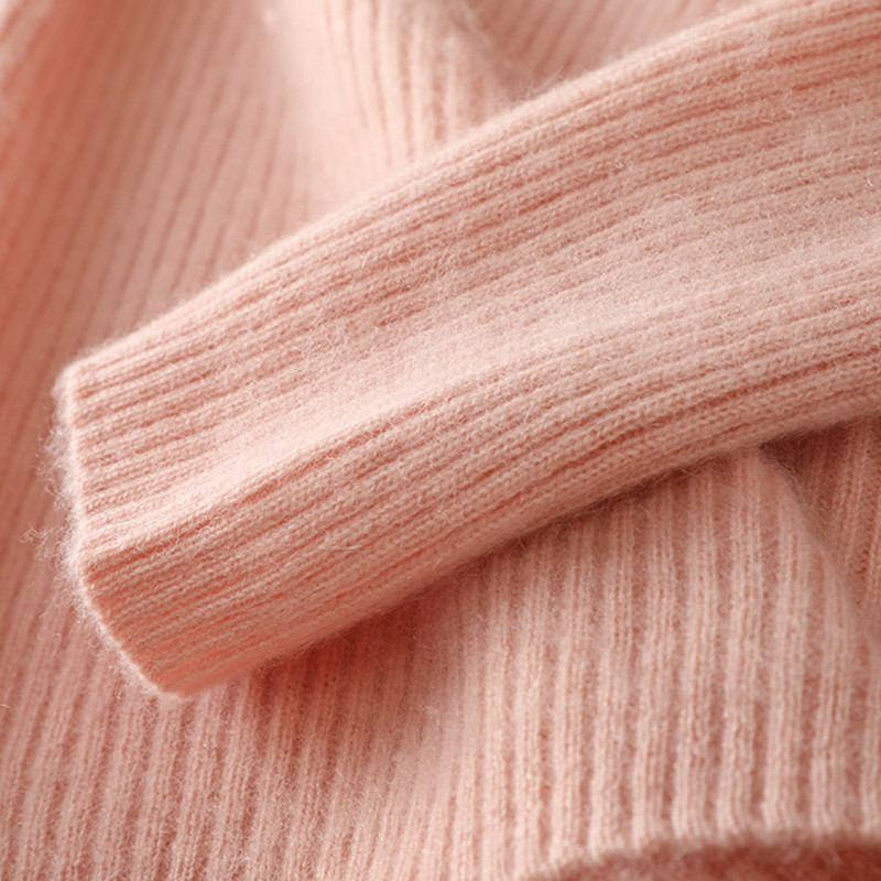 Half-Turtleneck Slim-Fit Cashmere Sweater for Women, Striped, Slimming, Versatile Black Pullover Sweater, New Knit Base Layer