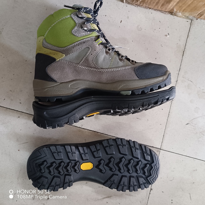 Outdoor Shoes Replacement Soles, Two-Color Wear-Resistant Soles, Rubber Soles, Eva Rubber Combination Soles, Shoe Repair and Sole Replacement