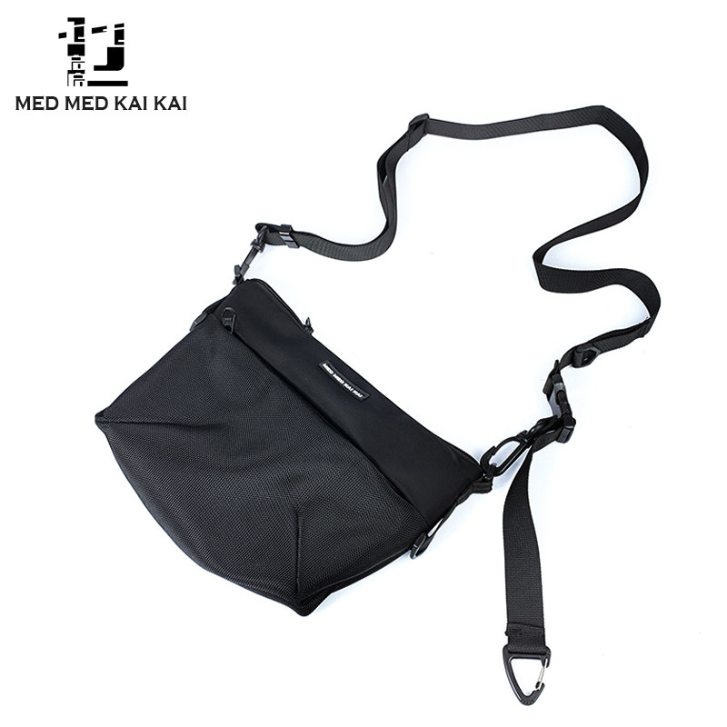 MEDKAI homemade nylon cloth lightweight messenger bag Japanese street trend simple dark black one-shoulder small bag casual messenger bag
