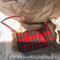 Retro red plaid baguette bag female small red book with 2020 autumn and winter New Wild armpit shoulder Hand bag