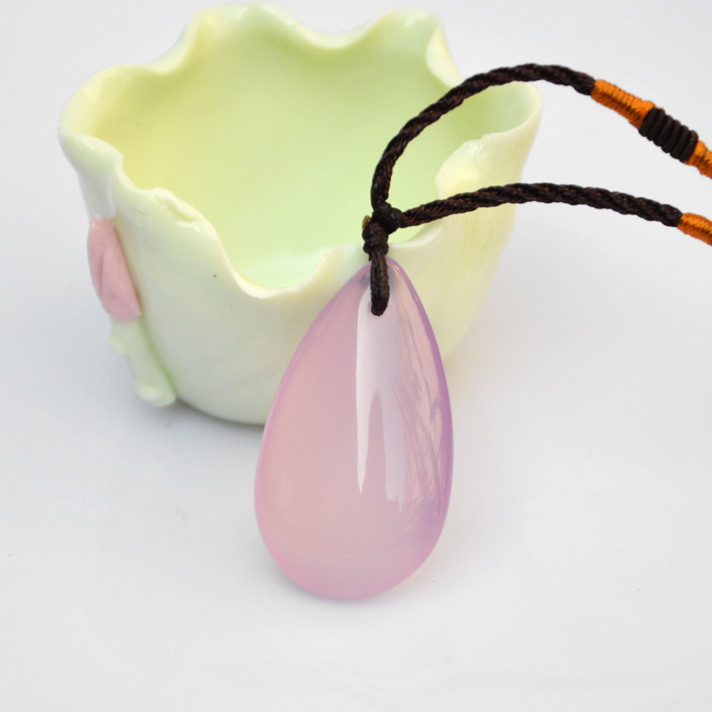 Shaanxi Xi'an ice flowers hibiscus jade drop shaped pendant blue field jade powder jade medullary crystal girl necklace ornament