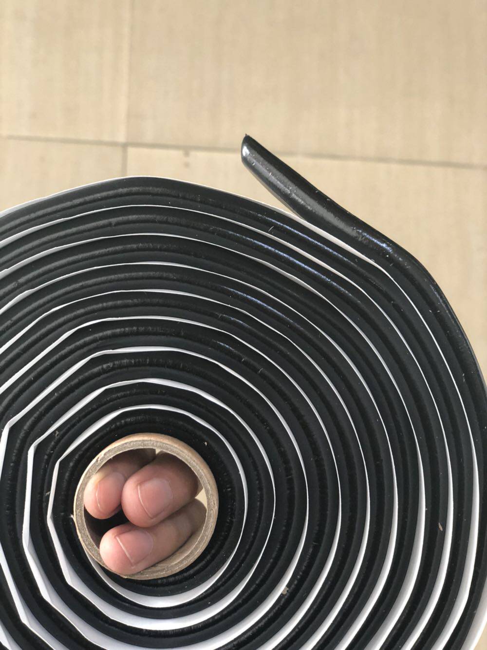 Snake Glue Body Seal Elastic Black Glue Door Slit Strong Force Glue