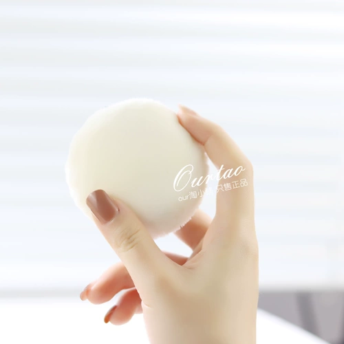 Мягкий спонж, рассыпчатая пудра