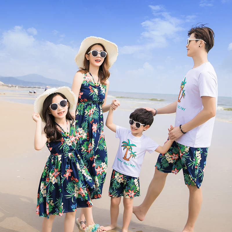 Sanya Travel Beach Family Matching Outfits Summer Bohemian Mother-Daughter Dresses Long Skirts Family of Three/Four Set Sanya Travel Beach Family Matching Outfits Summer Bohemian Mother-Daughter Dresses Long Skirts Family of Three/Four Set