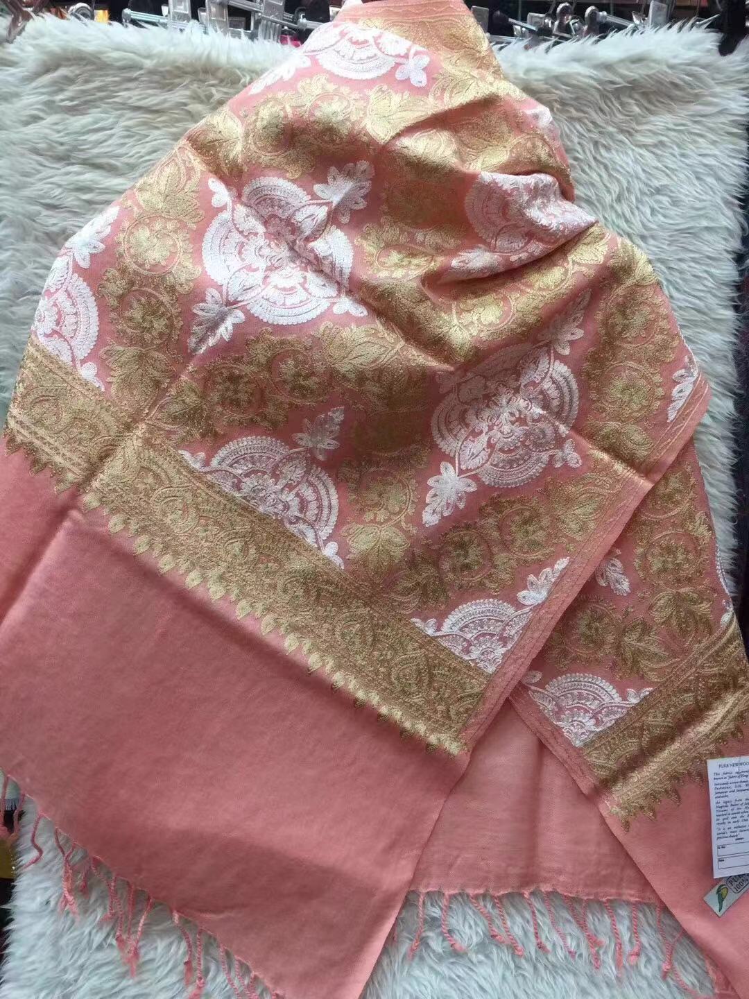 Tibet Tespurchases Nepal imported pure wool shawl shoulder pure handmade embroidery shawl thick 