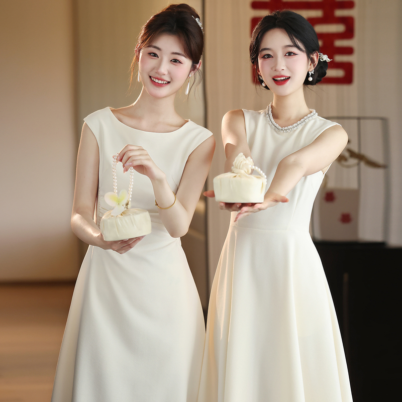 Bridesmaid Dress, Chinese Style, Petite Size, 2026 New Summer Style, Sister Group, High-End Feel, Wedding, Engagement, Cheongsam, Everyday Wear Bridesmaid Dress, Chinese Style, Petite Size, 2026 New Summer Style, Sister Group, High-End Feel, Wedding, Engagement, Cheongsam, Everyday Wear