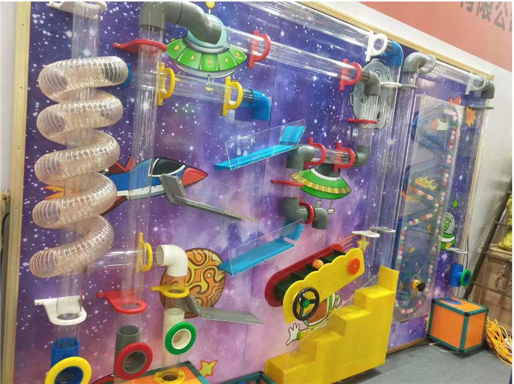 Naughty Castle Indoor Mall Children Amusement Park Ball Leborg Coriahouse Wall Puzzle Wall Puzzle Wall Piping Blow Ball Equipment Factory