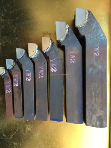 18 квадратных квадратных A320/90 градусов круглый автомобильный нож Аутентичный Zhuzhou Сплав сплав.