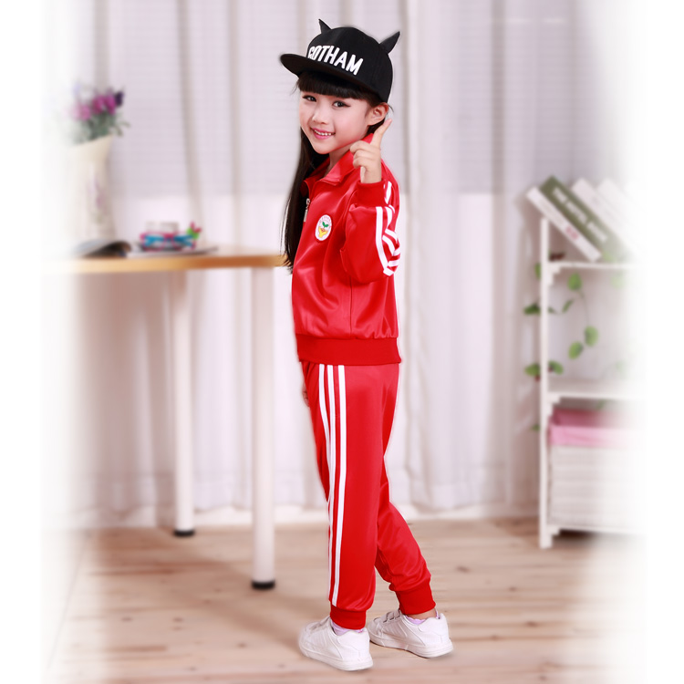 Mẫu giáo vườn dịch vụ mùa xuân và mùa thu bộ mùa đông trường tiểu học trẻ em đồng phục học sinh giáo viên thể thao tùy chỉnh màu đỏ bông lớp dịch vụ áo thun đồng phục đẹp cho bé