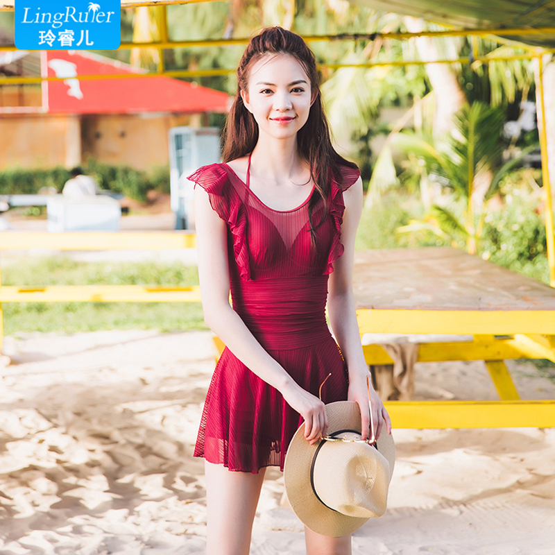 South Korean one-piece swimsuit small fragrant wind skirt conservative lace spa with a thin belly and small breasts to woo sexy swimwear