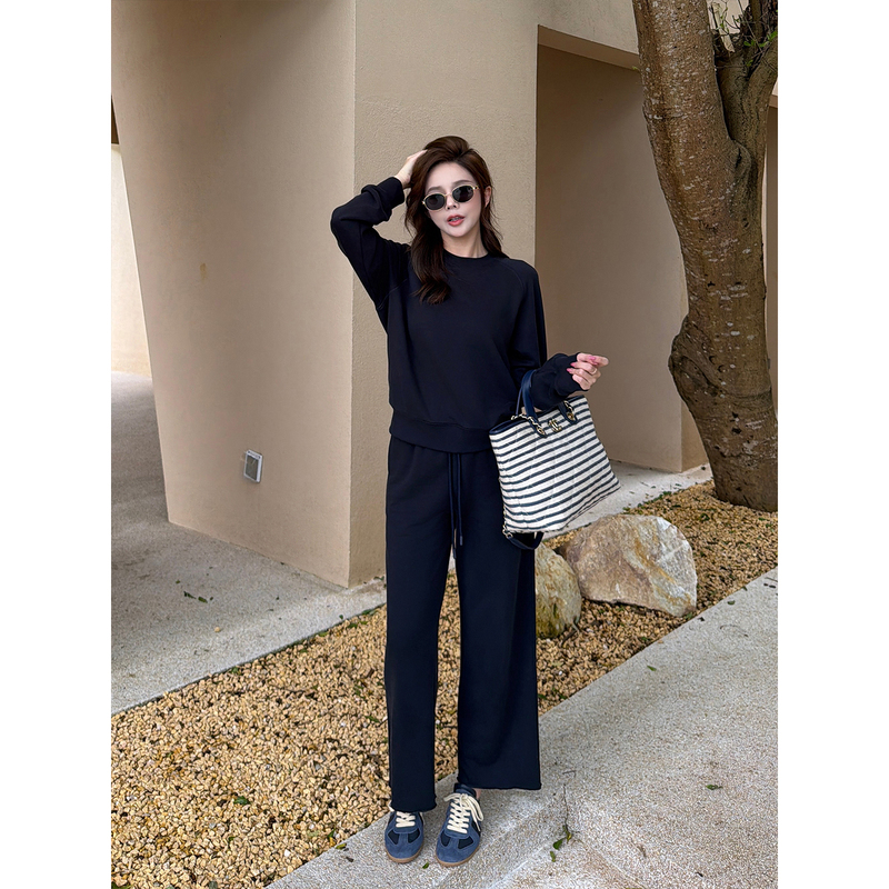 Junjun【Sports Suit】Simple Lyocell Loose Slimming Sweatshirt and Casual Pants Two-Piece Set Junjun【Sports Suit】Simple Lyocell Loose Slimming Sweatshirt and Casual Pants Two-Piece Set