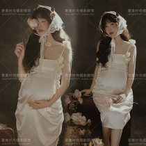 Maternity photography clothing studio new French retro oil painting style high-end suspender long skirt dress art clothing