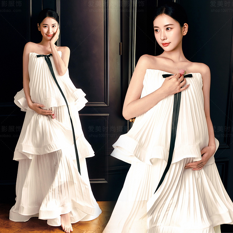 New Maternity Dress from the Photo Studio, White Strapless Tiered Cake Dress with Ruffles, Super Fairy-Like Niche Clothing