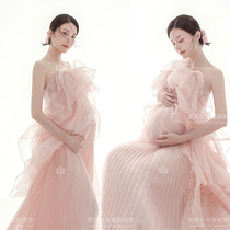 Maternity photo clothing photo studio pregnant mothers big belly photo small fresh pink textured high-definition tutu skirt art photo taken at home