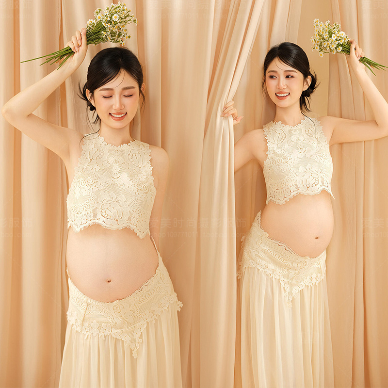 Maternity-Themed French Romantic Style Lace Hollow-Out Maternity Wear Sleeveless Top and Long Skirt Two-Piece Design Set