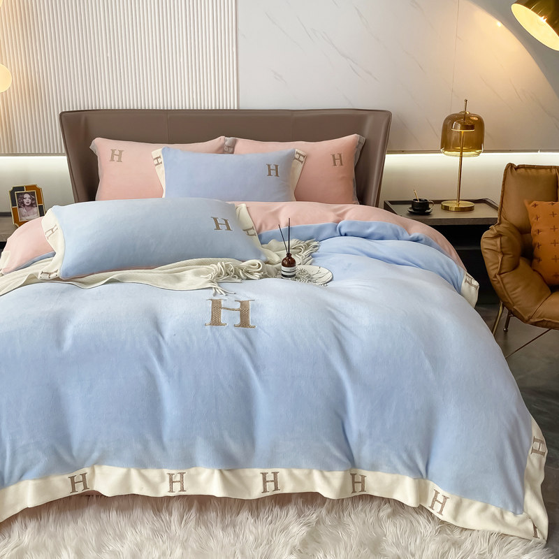 Milk velvet four-piece set winter thickened coral velvet warm bed sheet quilt cover flannel double-sided fitted sheet simple three pieces