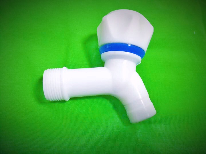 Rural Tap Water Hot and Cold Water Kitchen Household Plastic Faucet 4 Minutes 6 Minutes Slow Opening Large Flow Faucet Rural Tap Water Hot and Cold Water Kitchen Household Plastic Faucet 4 Minutes 6 Minutes Slow Opening Large Flow Faucet