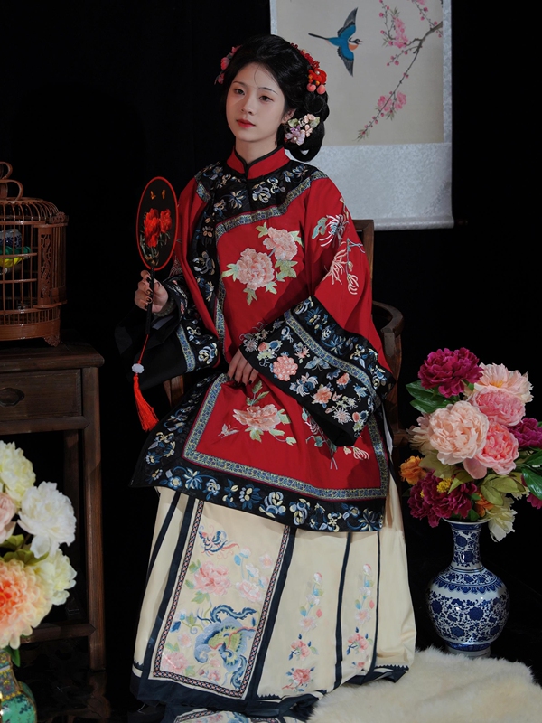 Qi Xiaoqiao Original Qing Dynasty Women's Oblique Collar Stand-Up Collar Mamian Skirt Heavy Embroidery Qing Dynasty Clothing Not Hanfu