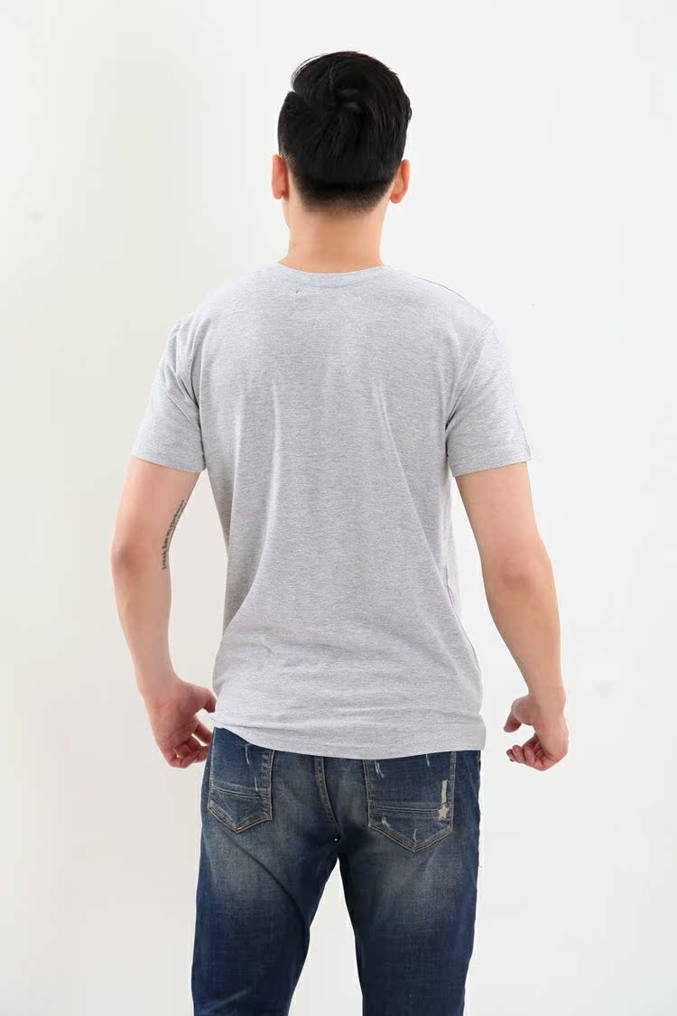 Quần áo nam siêu rộng 2016 cộng với phân bón Áo thun cotton cotton 200 kg bố trung niên nửa tay áo cổ chữ V quần thể thao nam