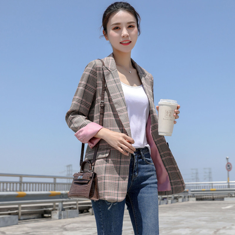Small Suit Jacket Woman Short grid 2021 Fall new ins retro commute 100 hitch lady jacket autumn
