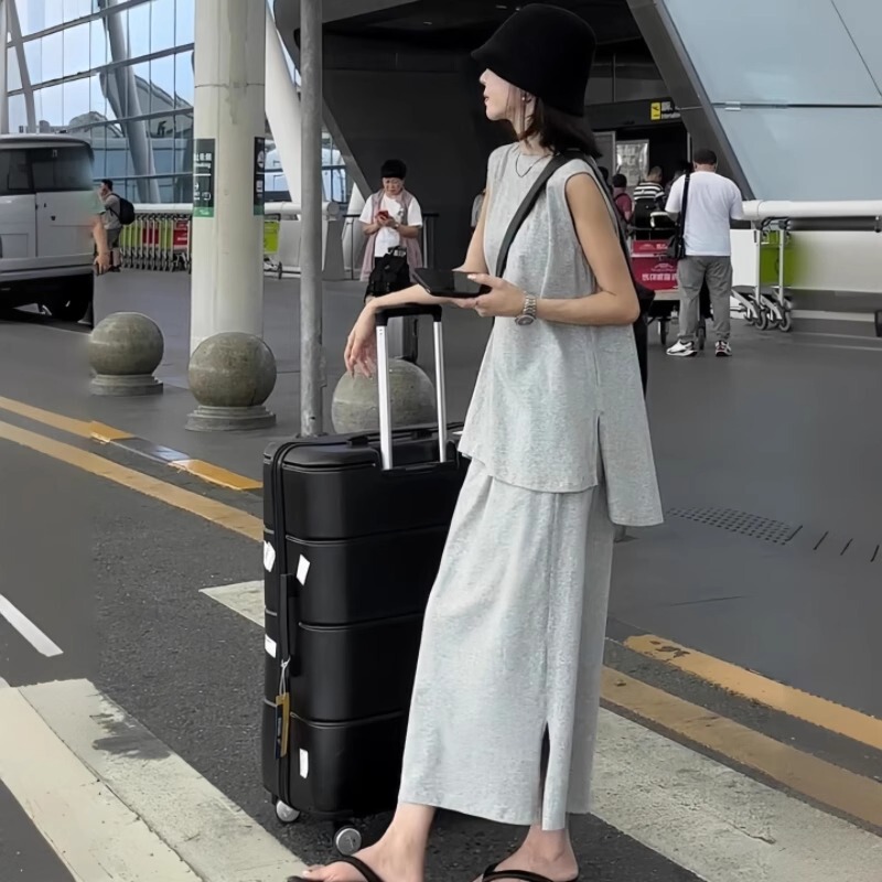 French Rouje Moaks Casual Sporty Suit Dress for Women, Summer Loose Skirt Two-Piece Set, Trendy French Rouje Moaks Casual Sporty Suit Dress for Women, Summer Loose Skirt Two-Piece Set, Trendy