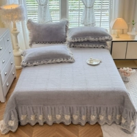 Анютины глазки цветочно-серые