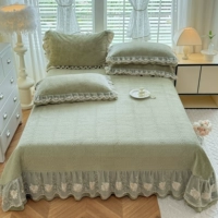 Кленовый лист-зеленый