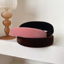 South Korean autumn and winter velvet black butterfly knot hair baler hair dressing headwear netting red 2022 The new head stirrups