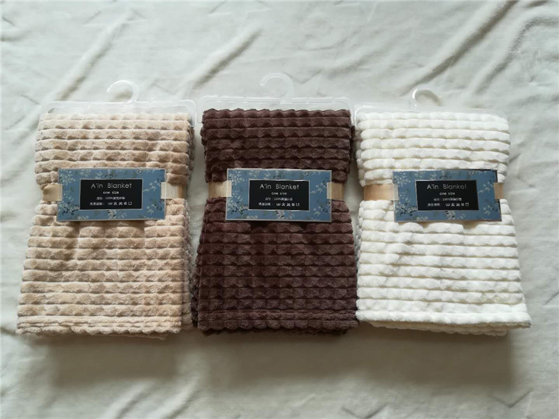 Mùa hè lạnh chăn san hô flannel jacquard khăn con ngủ trưa chăn văn phòng giản dị bìa chăn - Ném / Chăn chăn nỉ mỏng