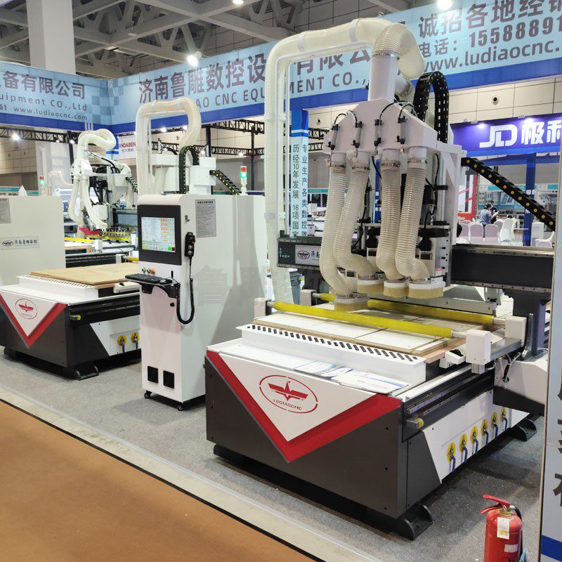 Plate-type furniture four-process numerical control opening machine wardrobe integral cabinet door panel 49-foot fully automatic woodworking engraving machine cut saw