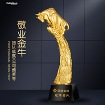 Gilded resin crystal trophy customised to be made to the industry Golden Bull Annual Meeting Employees Company Sales Elite Awards