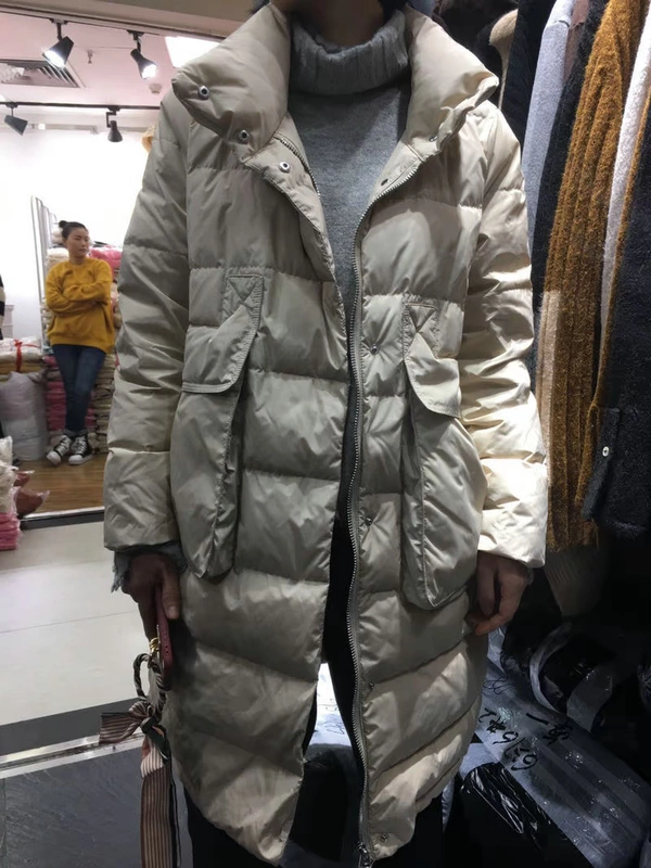Châu Âu 2017 mùa đông không khí Hàn Quốc đứng lên dây kéo cổ áo giữa dài túi rộng dày xuống áo khoác xu hướng nữ - Xuống áo khoác
