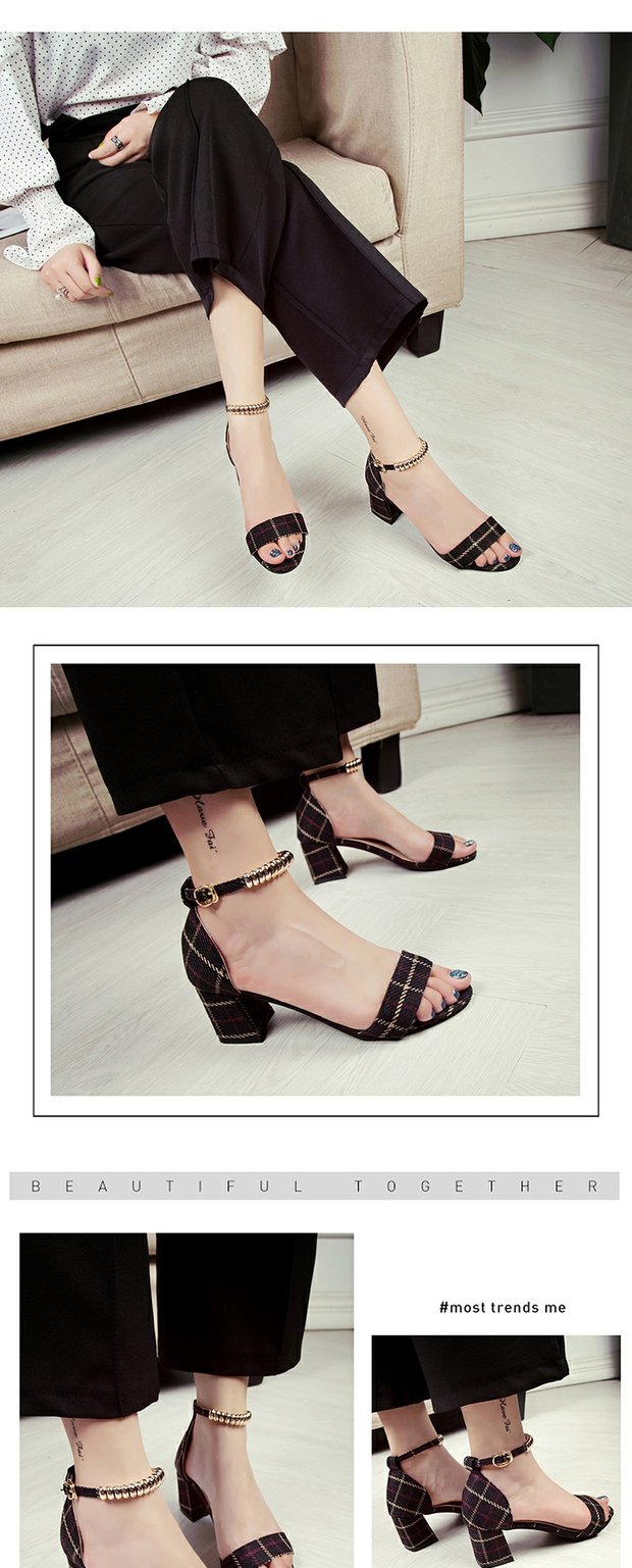 Dép nữ mềm mại mùa hè nữ 2018 phiên bản Hàn Quốc mới của giày houndstooth hoang dã khóa cao gót nữ Roman bitis hunter sandal