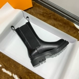 Martens, демисезонные утепленные кожаные короткие сапоги в английском стиле, челси, визуально стройнят, средней длины, в британском стиле