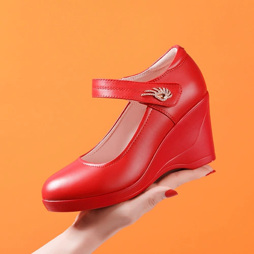 Высокая обувь на платформе, танцующие комфортные туфли для матери, коллекция 2023, мягкая подошва