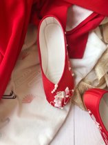 High-end Handmade Custom Gufeng Pearl Embroidered Shoes Hanfu Brocade Embroidered Student Chinese Wind Show and Shoe Shoe