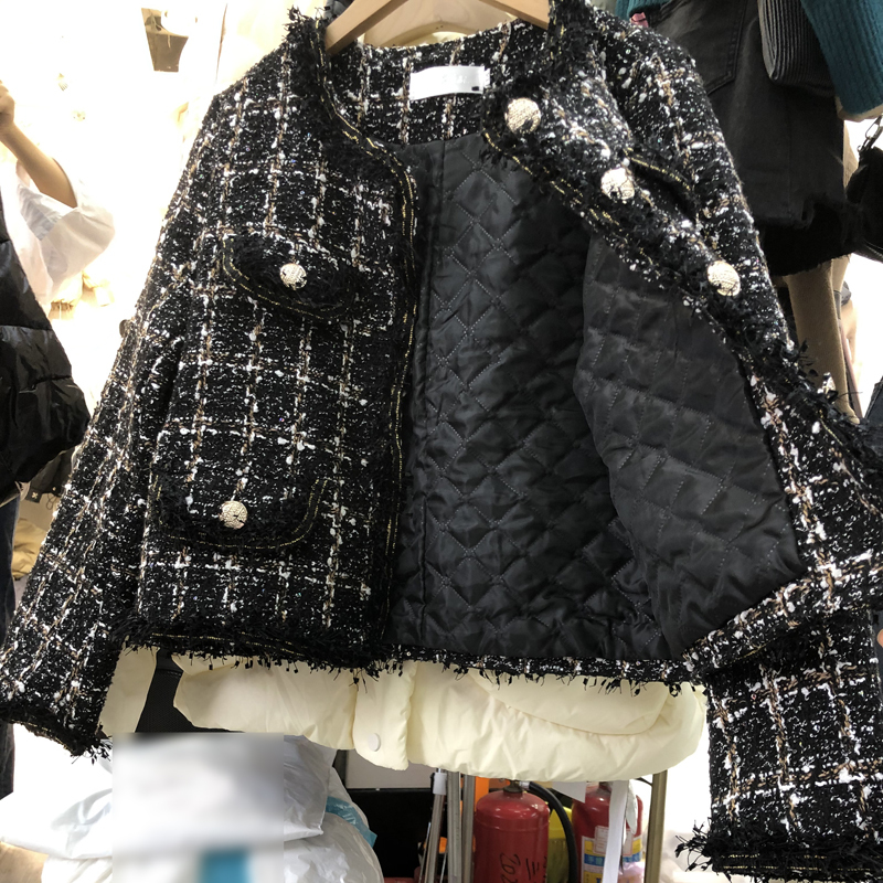 Slim-Fit Short Jacket for Women, Autumn and Winter 2026 New Style, Chanel-Inspired Tweed Fringed Coat for Women, Padded and Thickened Slim-Fit Short Jacket for Women, Autumn and Winter 2026 New Style, Chanel-Inspired Tweed Fringed Coat for Women, Padded and Thickened