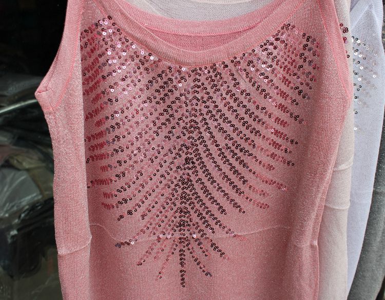 Đặc biệt cung cấp giải phóng mặt bằng đan lụa bạc sequin nhỏ yếm mỏng giảm béo đoạn ngắn áo phao nữ
