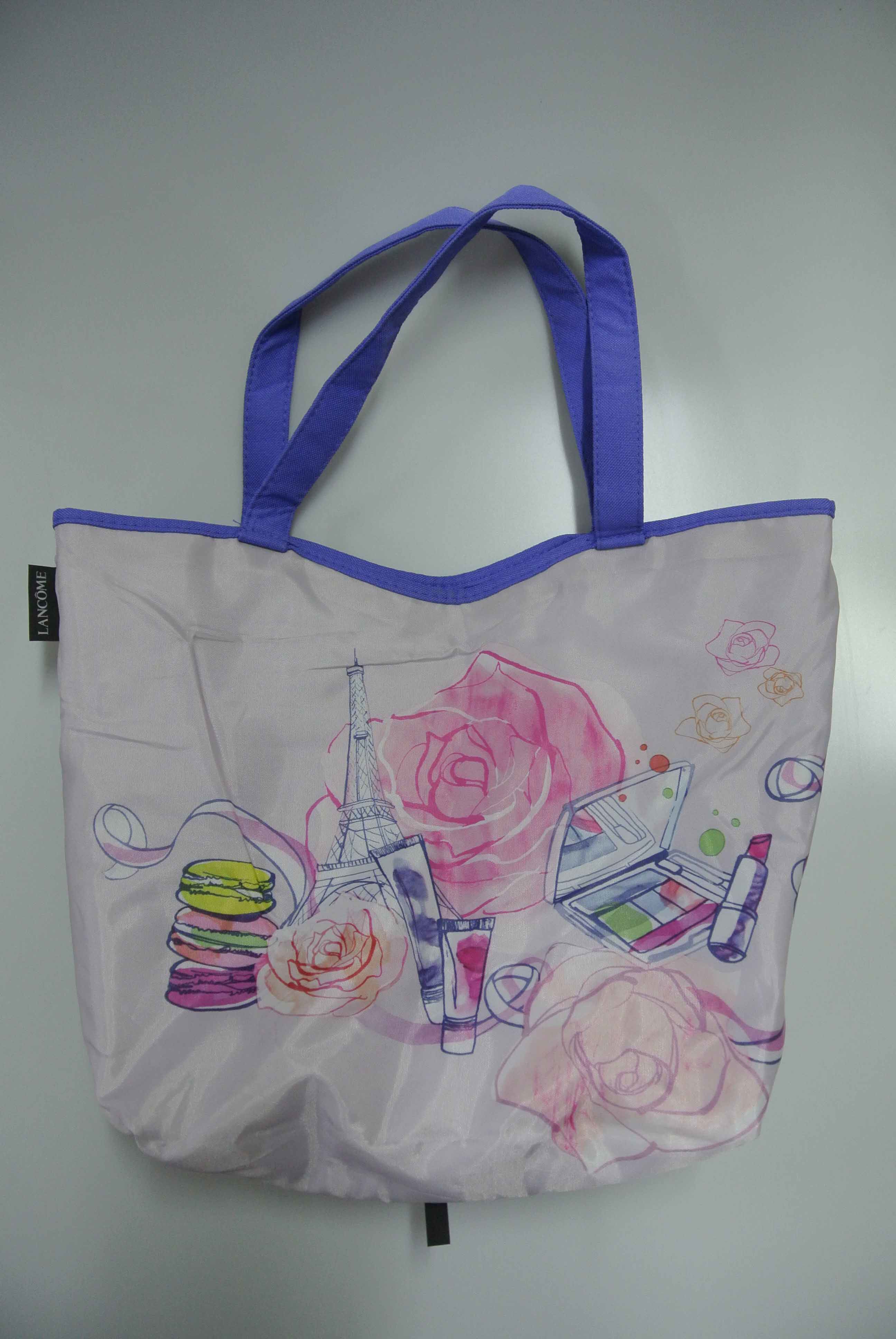 Lancome cosmetic bag limited to one purchase per account, multiple shots will not be shipped