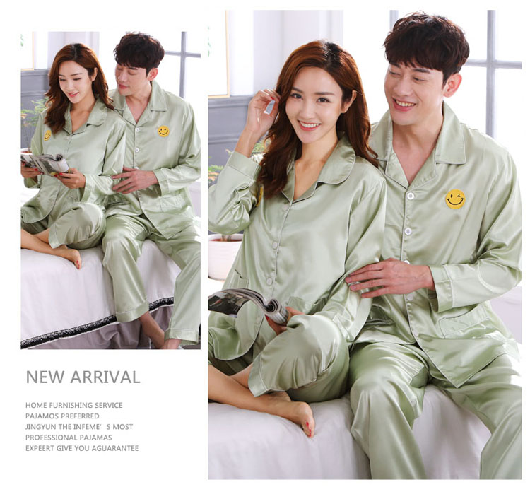 Mùa xuân và mùa thu Mùa hè Bộ đồ ngủ nam Hàn Quốc Real Silk Trung niên dài tay Phần mỏng Cộng với phân bón Tăng 240 kg Dịch vụ tại nhà 4XL bộ mặc nhà big size