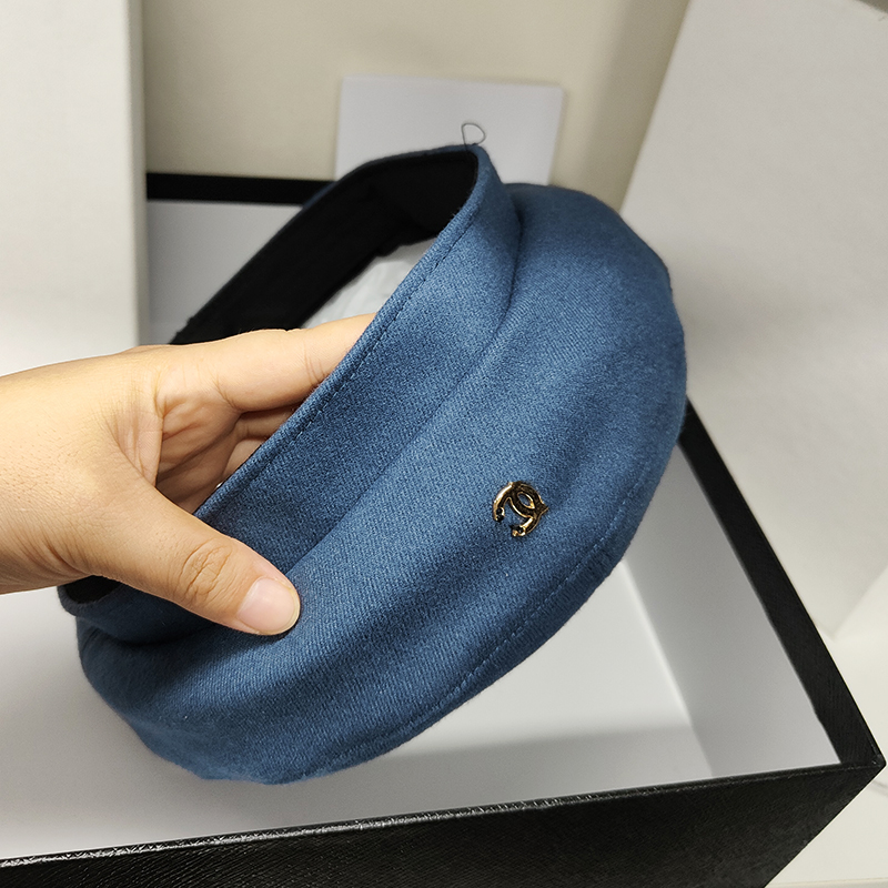 Elegant lady temperament bud Hat Women's painter hat autumn and winter new street shooting concave Hat Beret trend