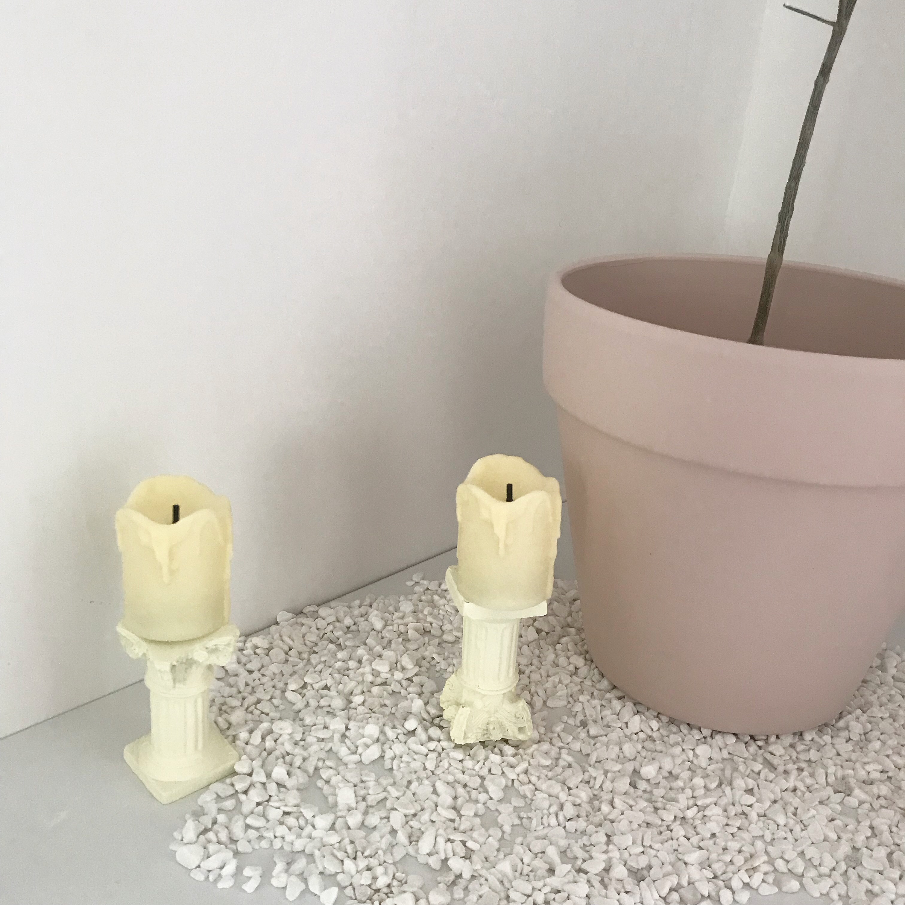 ins small night light South Korea retro burning candle fire emulation candle as old Roman column candleholder swing for the table swing piece